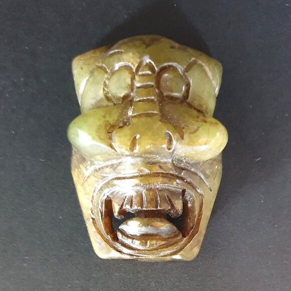 2.5'' Rare Vintage Hand-Carved Nephrite Jade Mask Pendant or Belt Buckle - Picture 7 of 10
